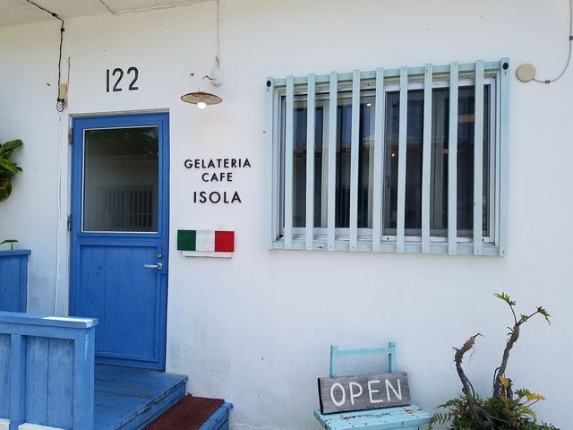 外人住宅をリノベーションした、 【沖縄ジェラートカフェ】_島ジェラート&カフェ ISOLA