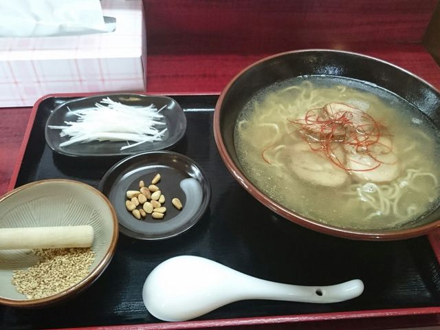 幻の塩ラーメン 930円_あさひ食堂