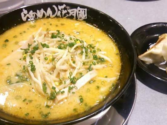 ニンニクげんこつラーメン花月中高津店
_ニンニクげんこつラーメン花月中高津店