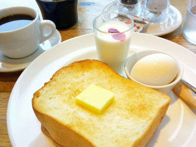 厚焼きトースト_GOOD MORNING CAFE ルミネ池袋