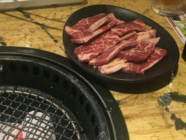 牛角カルビ二人前。これはあまり脂っぽすぎずおいしかったです。_牛角 苫小牧店