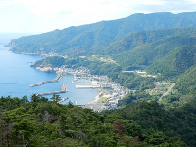 県道4号城山橋から見る越前海岸_越前海岸