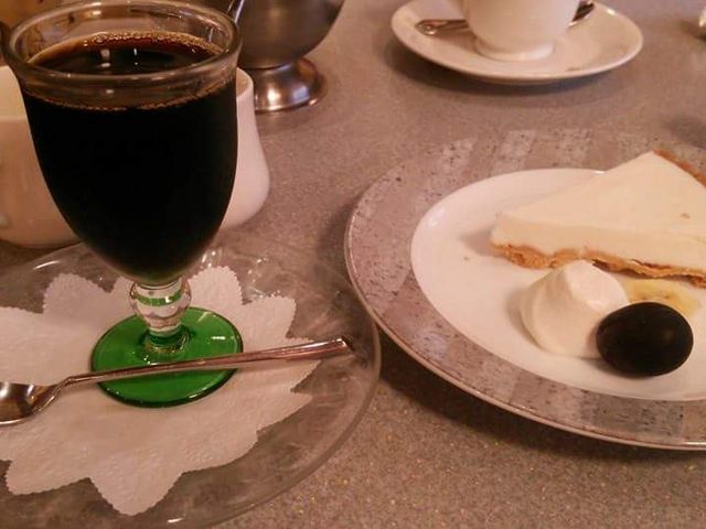コーヒーとレアチーズケーキ_カフェ ブラジレイロ