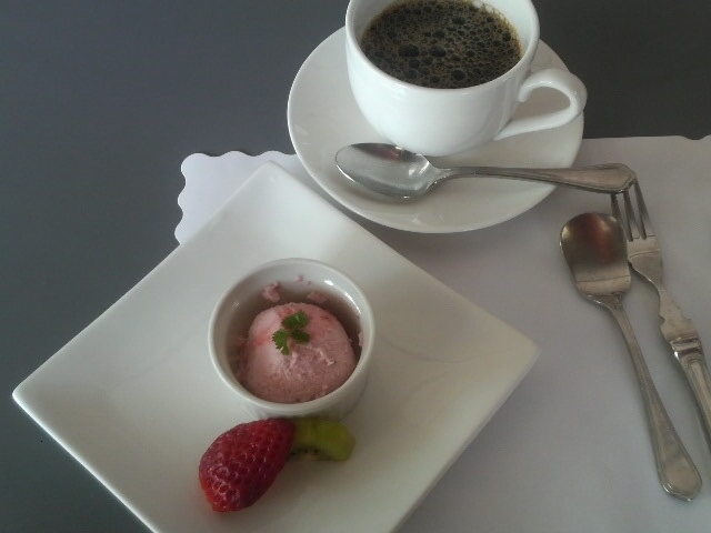 デザートとコーヒー。_ラ パレット