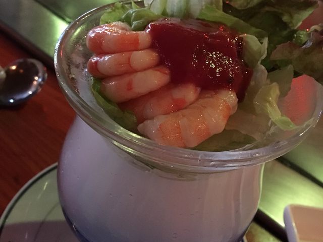 前菜のシュリンプ。ソースが辛めでした。
_サムズ マウイ国際通り店