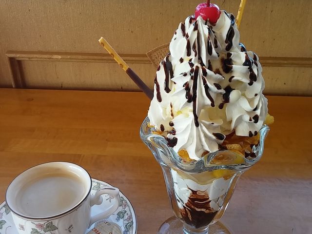 チョコレートパフェ_大館能代空港内レストランポートワン