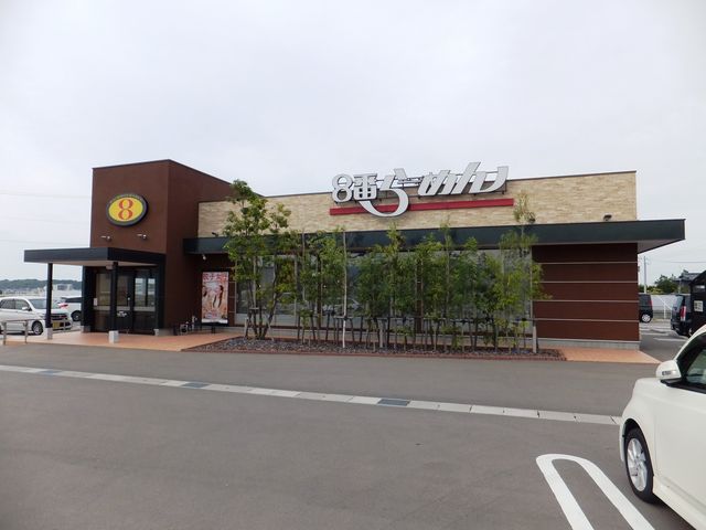 とても駐車場が広いです。_8番らーめん本店