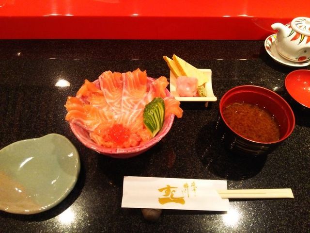 さとやんさんのすし一の投稿写真1