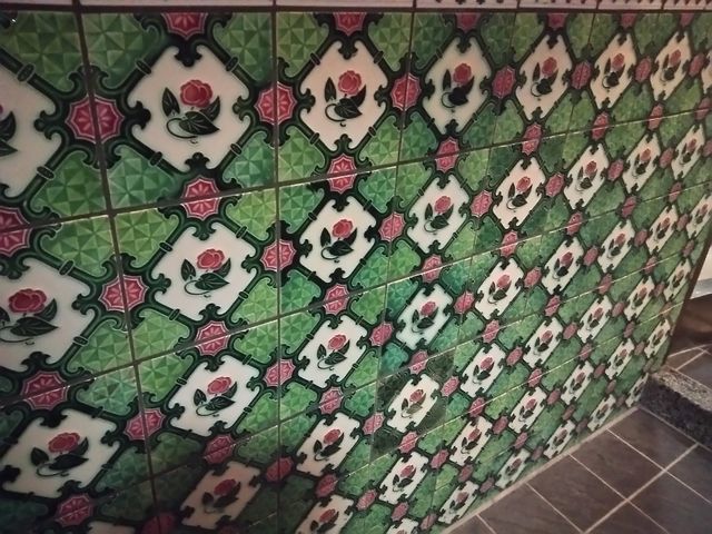 入り口のマジョリカタイル_船岡温泉
