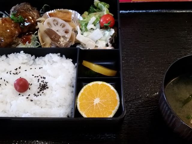 日替りランチ_ログキャビン