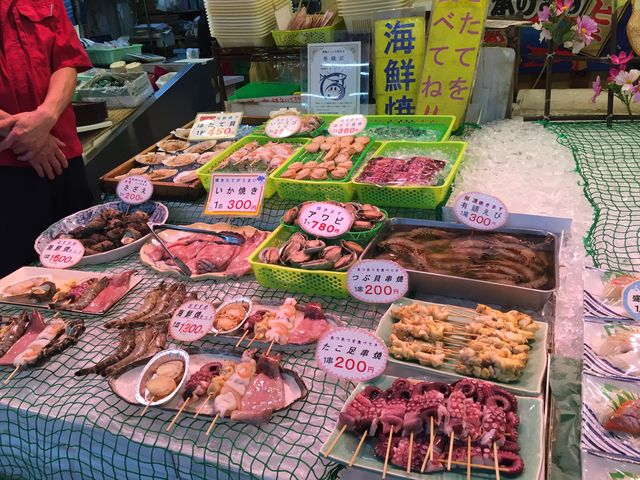 たくさんの店舗の中からこちらのお店を選ばせていただきました^_^_舞鶴港とれとれセンター