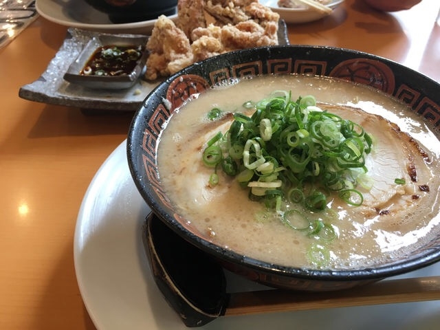 唐揚げがおいしかったです_博多長浜らーめん 夢街道 橿原神宮前店