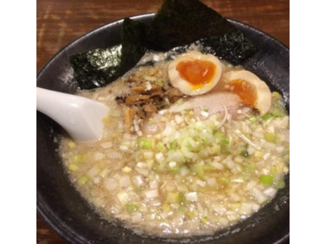とんこつ醤油_岩本屋 久安店