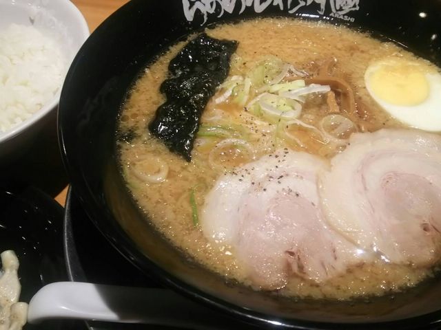 けっこう満腹のセットです_らあめん花月嵐 門前仲町店