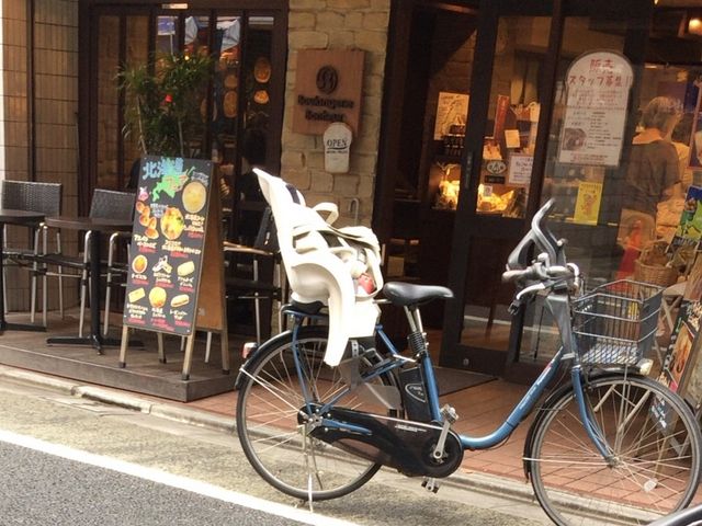 店頭_ブーランジェリーボヌール・栄通り店