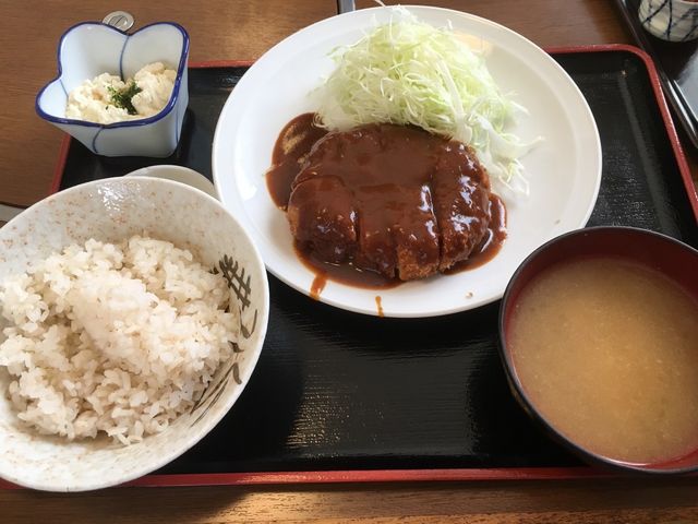 デミグラスソース_どん平