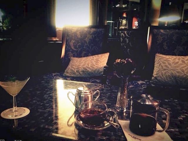 ゆったりとしたソファー席_ザ・ラウンジ