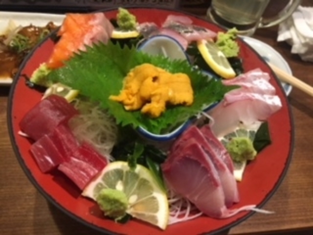 刺身の盛り合わせハーフ_大衆飲み処 徳田酒店
