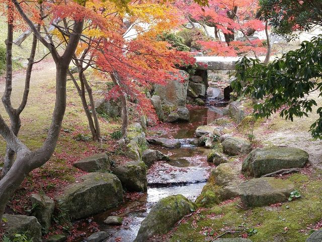 深山に居るような渓流_毛利博物館・毛利氏庭園