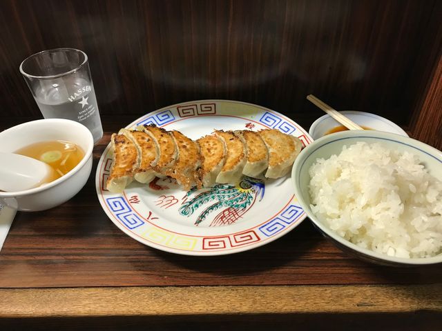 焼き餃子とご飯。_八仙