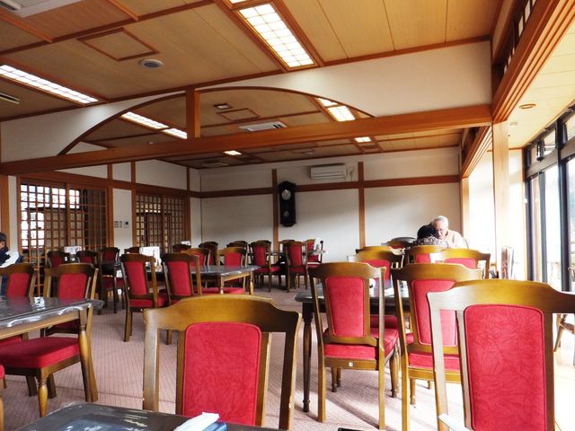 店内の様子_島ヶ原温泉 やぶっちゃ 里山料理 どんど