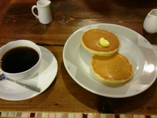 季節のコーヒー(冬味)とホットケーキのセット_木花