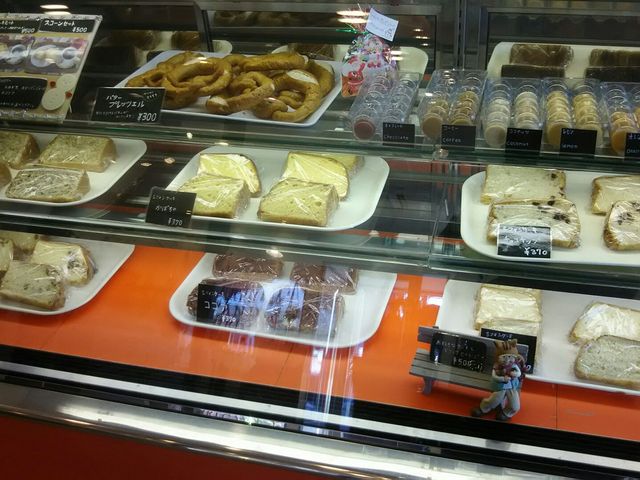 スイーツ。シフォンケーキ美味しかった。_とかちむら