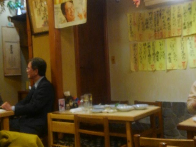 店内テーブル席_たつみ