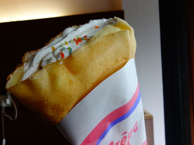 クレープ(生クリームバナナ)_ビーパス年輪