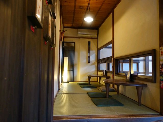 2階の小上り_喫茶去かつて