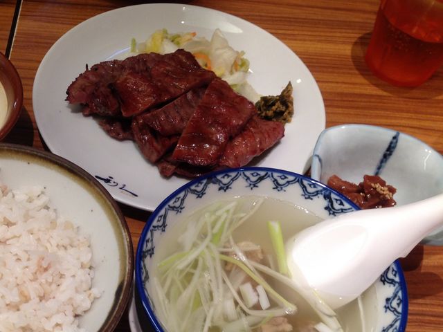 牛たん【極】定食_牛たん炭焼 利久 エキマルシェ大阪店