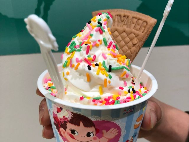 カップも多いです。_不二家 春日部ユリノキ通り店(FUJIYA)
