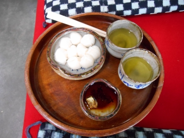 山葵醤油のからみ餅_石部屋