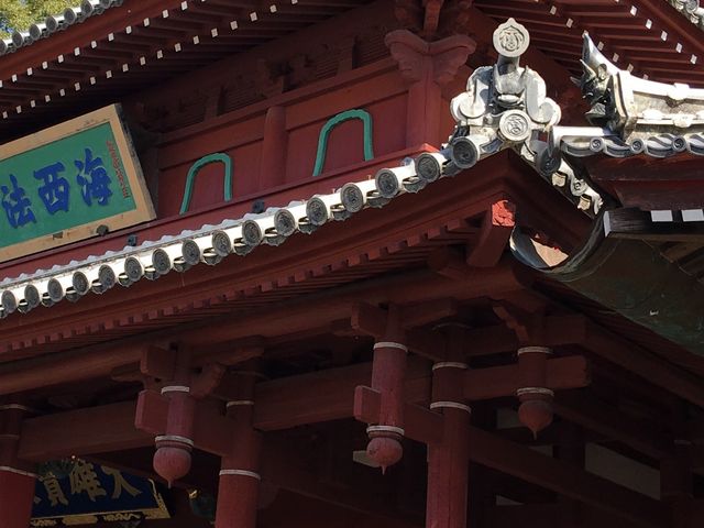 大雄宝殿。軒周りに逆擬宝珠束_崇福寺大雄宝殿