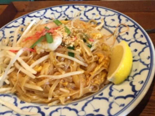 タイ焼きそばパッタイです。_タイ象 新橋