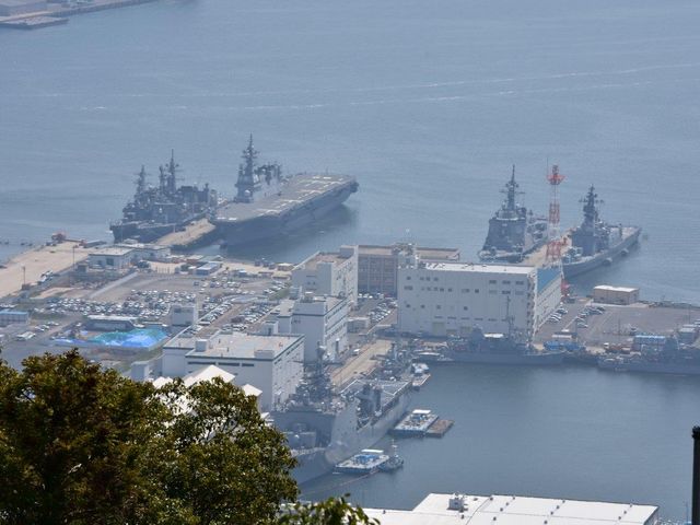 弓張岳展望台 自衛隊の艦船だと思います_弓張岳展望台