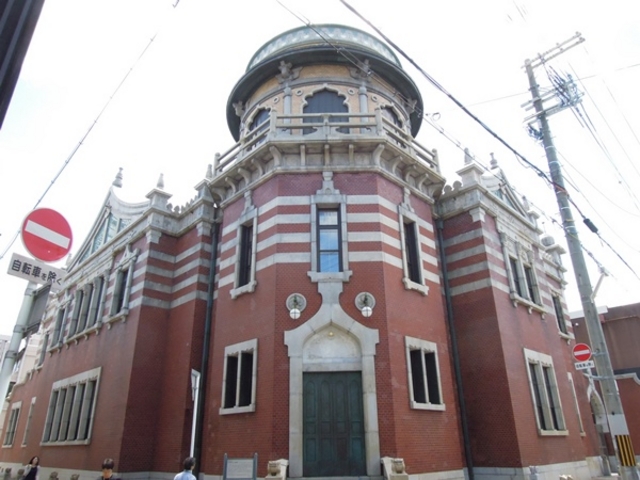 モダンな建物だ_本願寺伝道院
