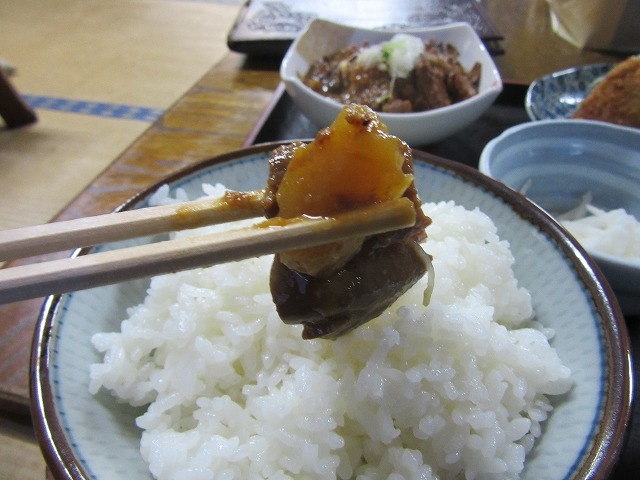 もつ煮_ドライブインサザエ