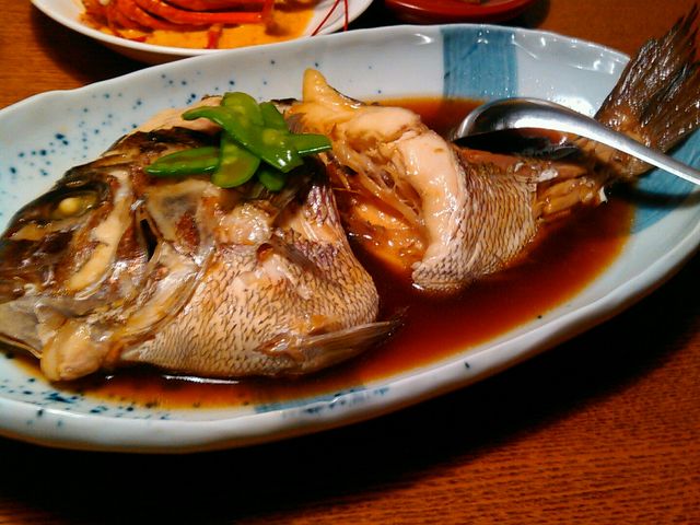 鯛です。焼きが多いのですが、今日は何故か煮付け。個人的には、焼きが、好み。_民宿 かいとく丸