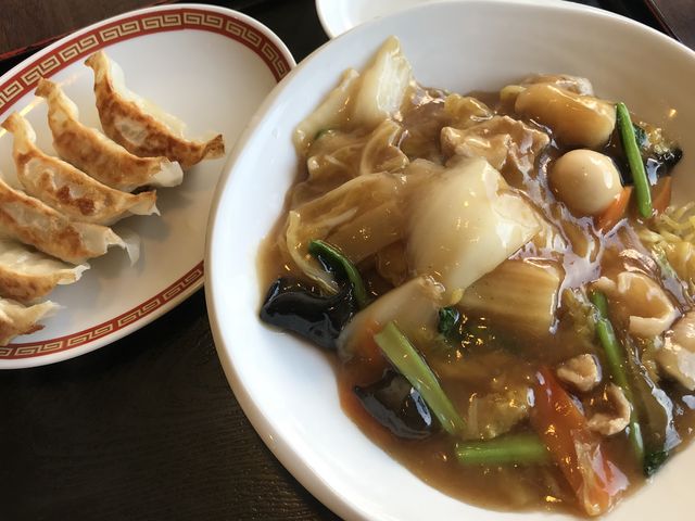 五目焼きそばと焼きぎょうざ_桃源花 泉店