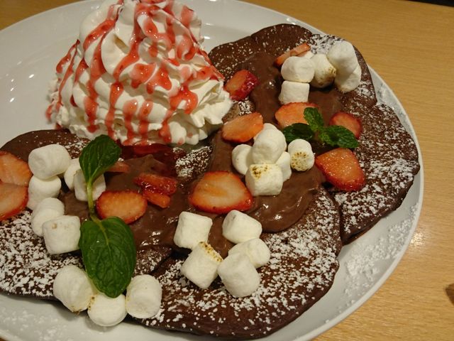 バレンタイン限定パンケーキ_エッグスンシングス湘南江の島店