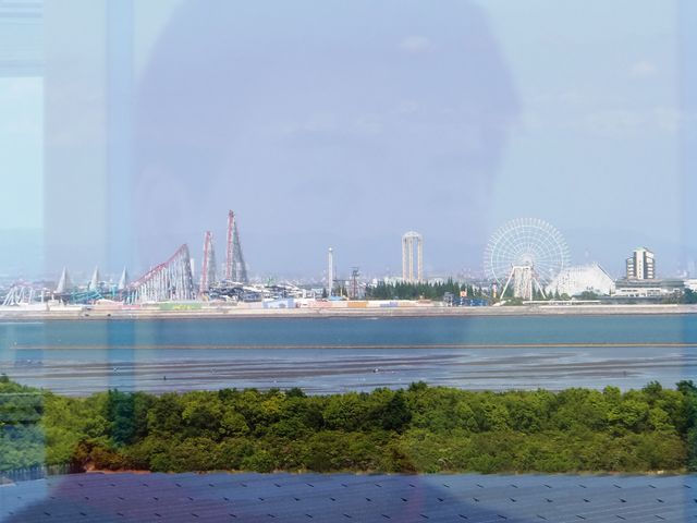 7階の展望サロンからは、ナガシマスパーランドが見えます。_川越電力館テラ46