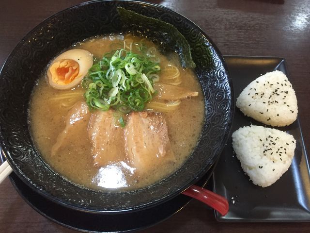 おにぎりサービス_ラーメン いちにいさん