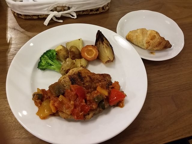 お肉のランチ2_シャトン