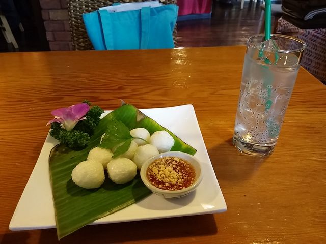 お魚のすり身団子揚げ_Baimakrut