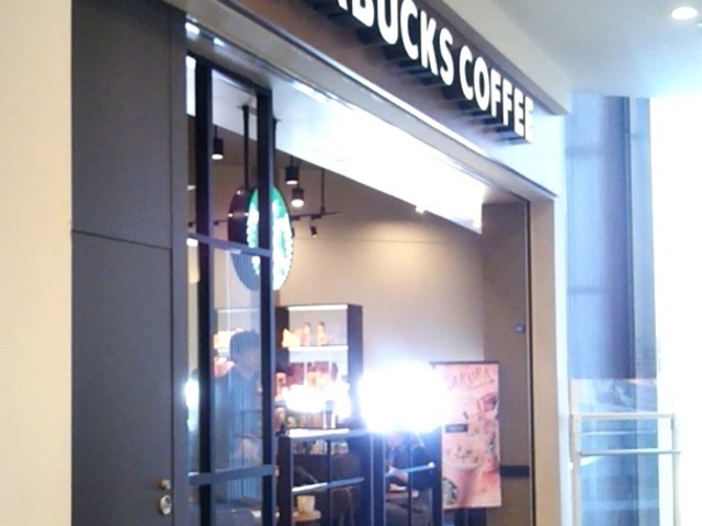 『スターバックス・コーヒー ららぽーと豊洲店』。_スターバックス・コーヒー ららぽーと豊洲店