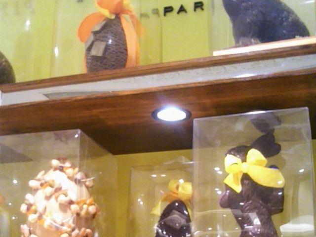 『ピエール・エルメ・パリ日本橋三越』。_ピエール・エルメ・パリ・日本橋三越店