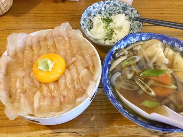 ヒラメの漬け丼とせんべい汁_みなと食堂