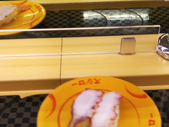 回転中_スシロー足立保木間店