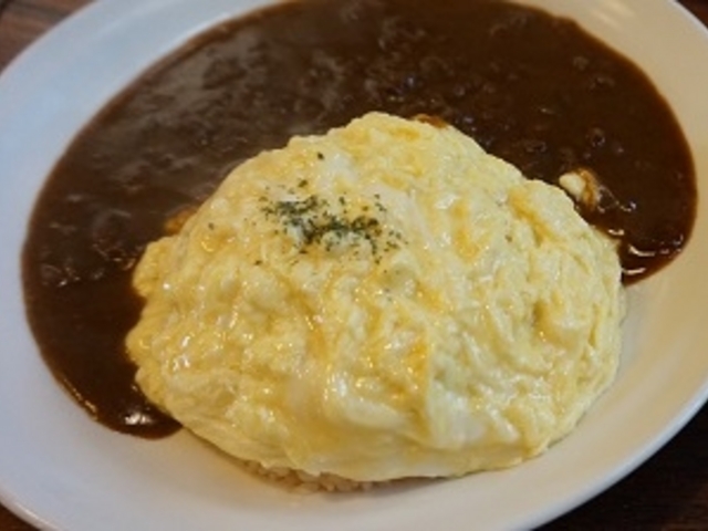 卵はフワフワですが・・。_茶房 菊泉